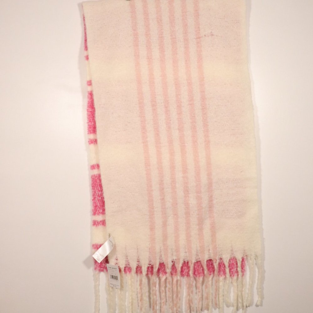 NWT Free People Gemini Plaid Blanket Scarf in Petal - Picture 4 of 10